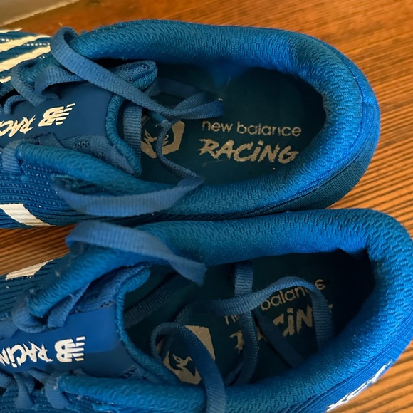 NEW BALANCE
Mens size 8.5 XC SEVEN V3 LASER BLUE/WHITE - Picture 2 of 5